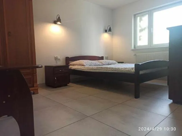 Проживание в семье Krynica - *